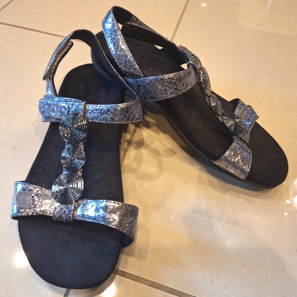 Vionic Silver Metallic Farra Adjustable Strap Dre… - image 1